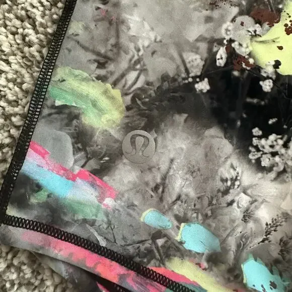 Lululemon Sculpt cropped gray & multicolor pattern tank top - Picture 7 of 10